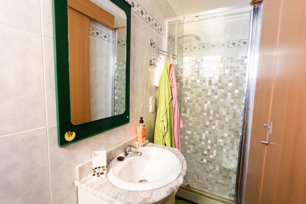 Apartamento Centrico III Ripoll Luaran gambar